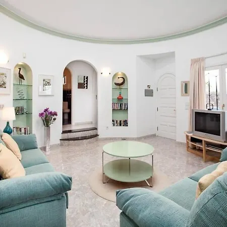 Villa Victoria, Attractive 3 Bed Villa With Ac & Wifi 빌라 Lanzarote Island